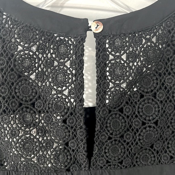 DR2 Lace Detail Black Tank Blouse 🖤 - Picture 6 of 6